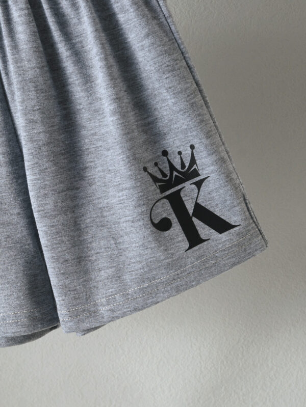 Boys&apos; summer trendy round neck shoulder and neckline stitching with black pattern T-shirt on the left chest + gray shorts - Image 10