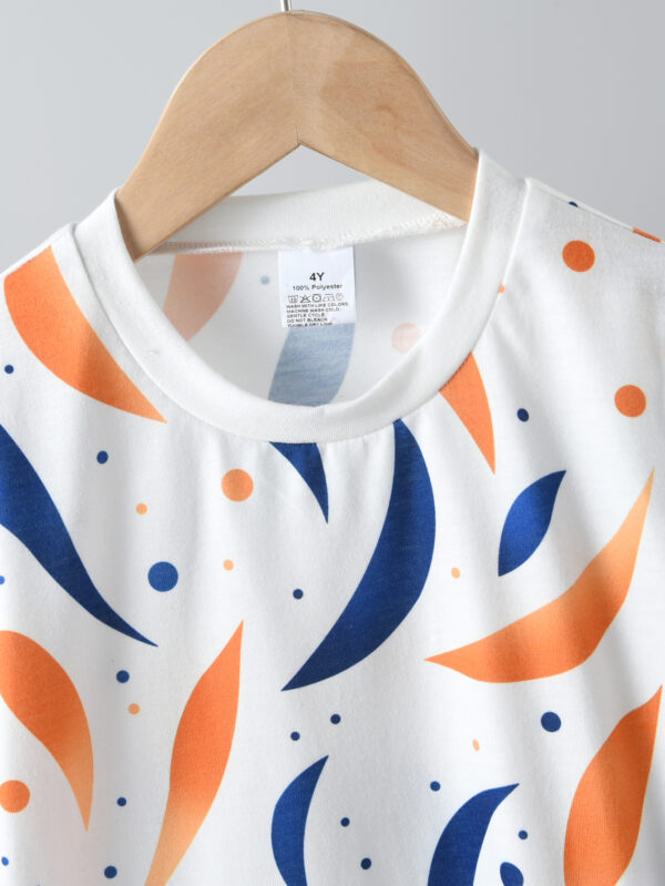 Boys&apos; New Summer Fashion Two-piece Printed Leaves Irregular Pattern Round Neck T-shirt + Shorts Set - Image 5
