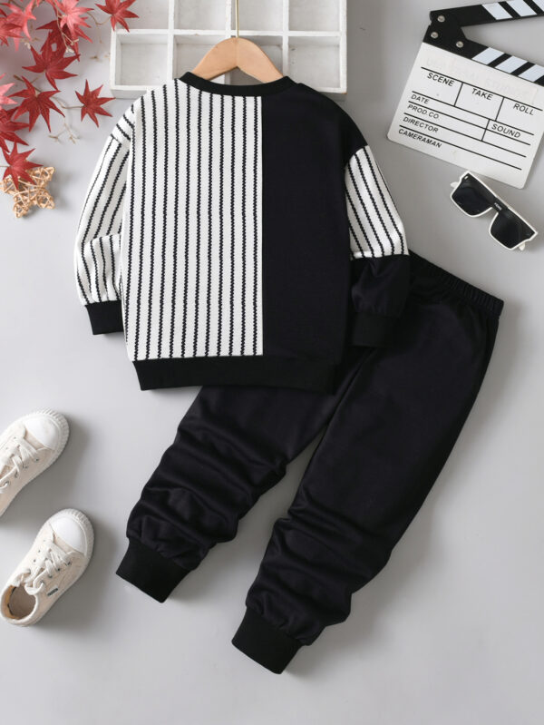 Boys&apos; autumn children&apos;s sports and leisure suits are fashionable in overall style, with splicing design, sweatshirt and trousers - Image 2