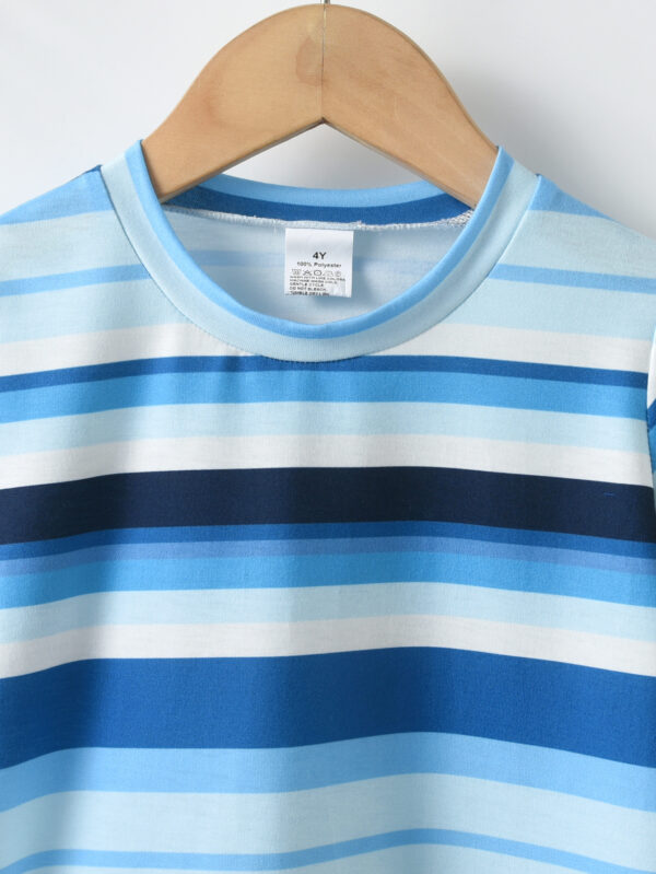 Boys summer fashion breathable and comfortable fabric irregular horizontal stripes pattern short-sleeved shorts suit combination - Image 3