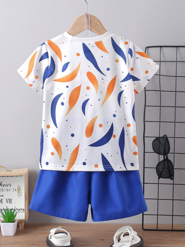 Boys&apos; New Summer Fashion Two-piece Printed Leaves Irregular Pattern Round Neck T-shirt + Shorts Set - Image 4