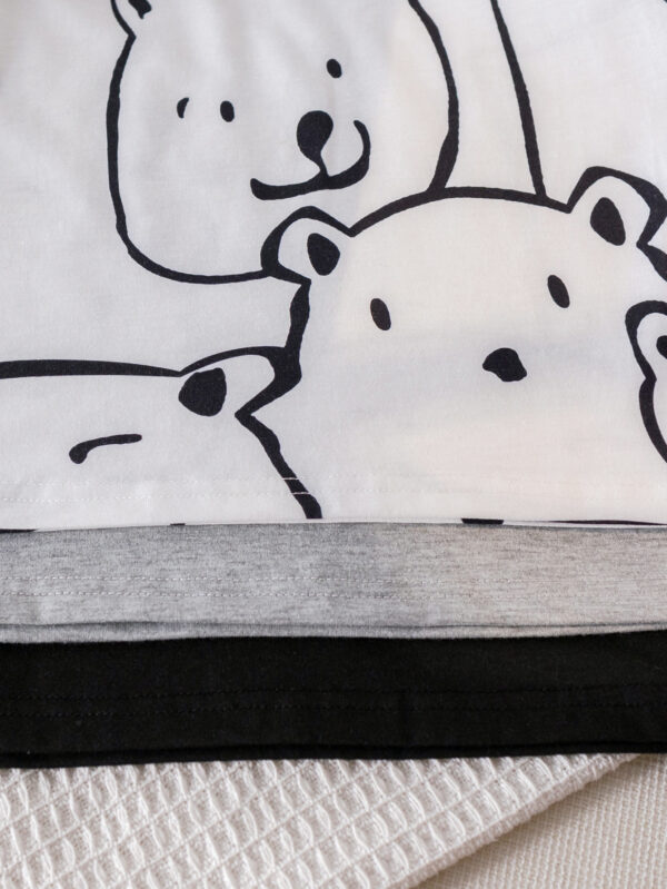 Autumn trendy three-piece sweatshirt for boys in black, white and gray with a small cartoon bear pattern - Image 8