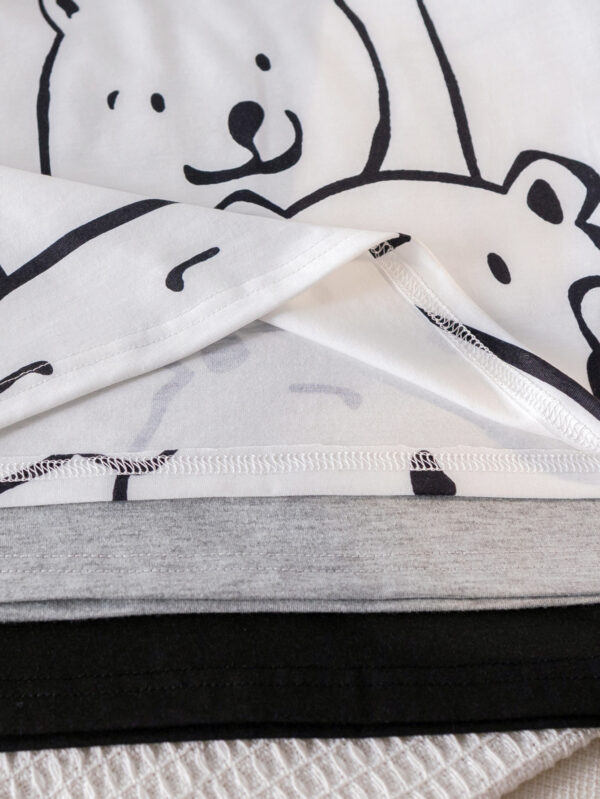 Autumn trendy three-piece sweatshirt for boys in black, white and gray with a small cartoon bear pattern - Image 9