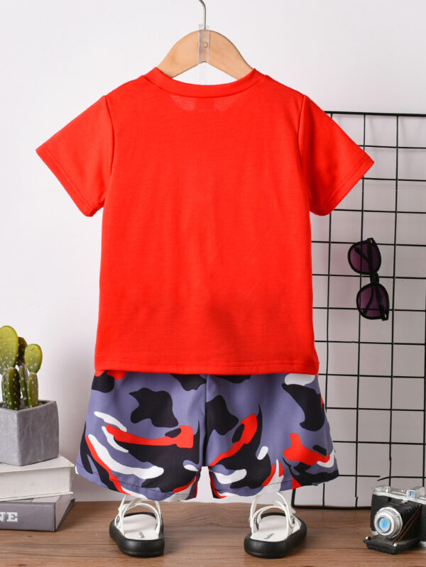 Boys&apos; summer new fashion letter pattern round neck short-sleeved T-shirt and camouflage sports shorts set - Image 4